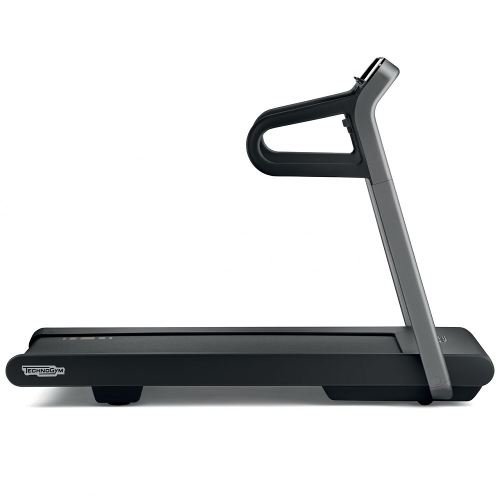 Treadmill with personalised training programmes and instant running feedback - MyRun